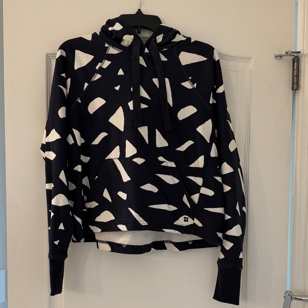 Sweaty Betty Navy Blue and Cream Apparel